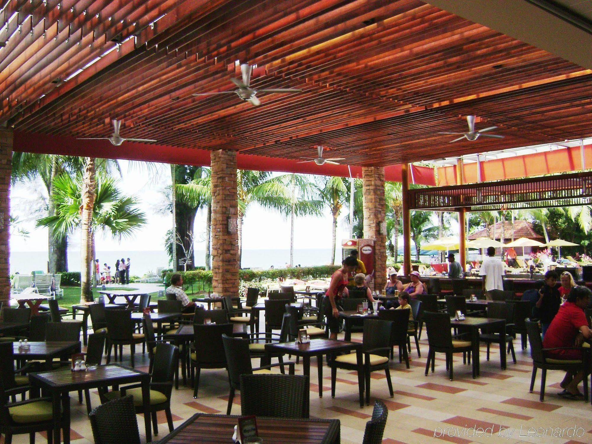 Holiday Inn Resort Penang 바투 페링기 레스토랑 사진